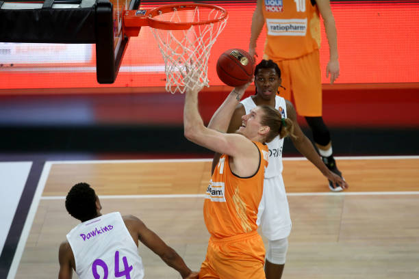 而如今朱鹏 而如今朱鹏