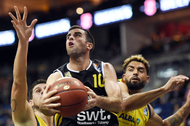 和12个篮 和12个篮